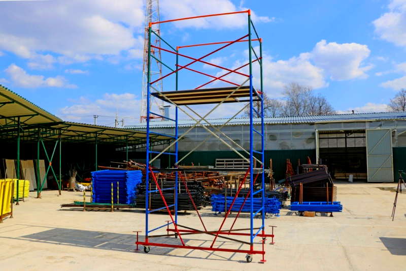 Вышки-туры для фасадных, монтажных и отделочных работ для строительных и промышленных объектов